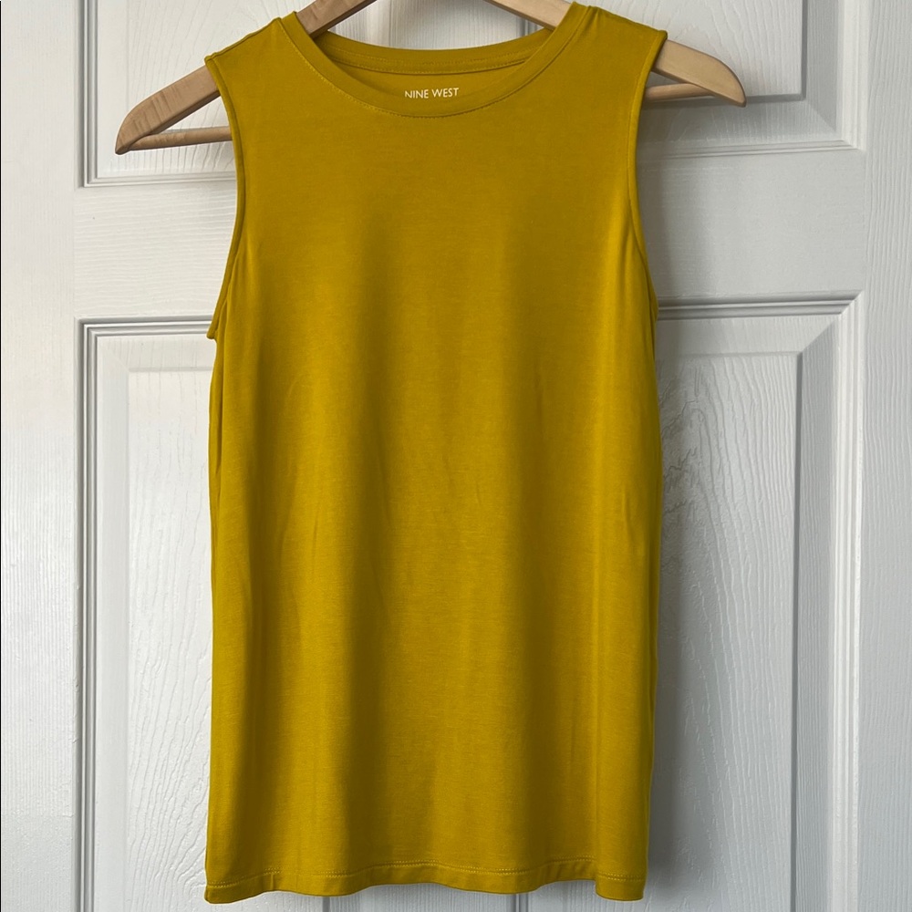 Nine West Sleeveless Tank Top in Mustard Yellow